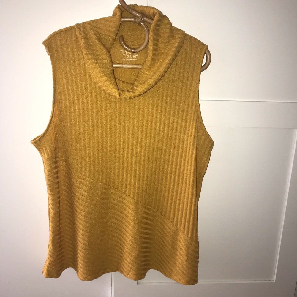 Time and True sleeveless turtleneck tank size xxL, mustard yellow